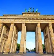 德国杯倒计时；拉齐奥窗口期调整名单；细节引发关注；更衣室稳定；更衣室氛围转暖(血战拉齐奥电影完整版在线观看)