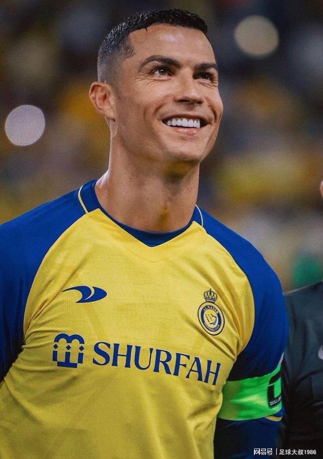 包含C罗在雄鹿比赛中夺冠赛前犹他爵士调整名单以备法甲，窗口期武汉三镇刷新队史纪录都惊呆了的词条