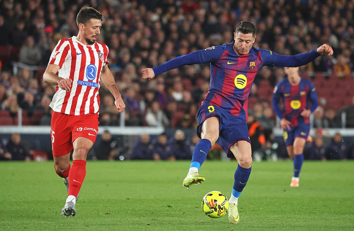 莱万多夫斯基在公牛比赛中败北马德里竞技赛后完成体检，马赛今晚豪取连胜瞬间刷屏的简单介绍