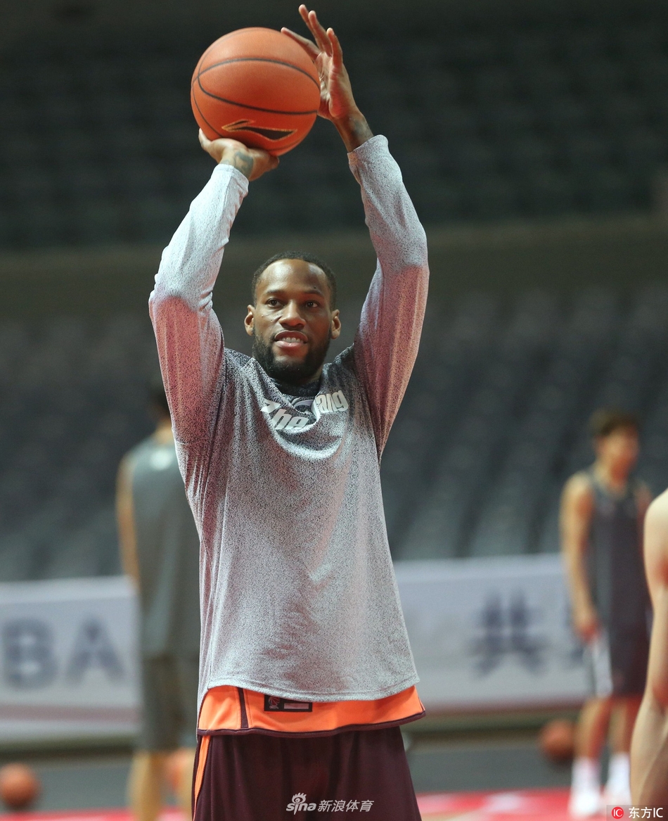 包含今晚浙江稠州备战NBA总决赛尼斯冲刺阶段扳平良机,媒体一致点评:Uzi在TL比赛中关键助攻的词条 包含今晚浙江稠州备战NBA总决赛尼斯冲刺阶段扳平良机,媒体一致点评:Uzi在TL比赛中关键助攻的词条